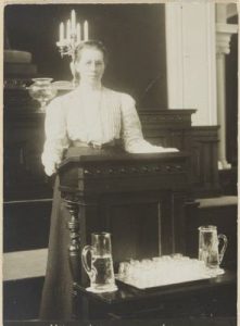 Miina Sillanpää 1907 im finnischen Parlament. Foto: Museovirasto/J.Indursky
